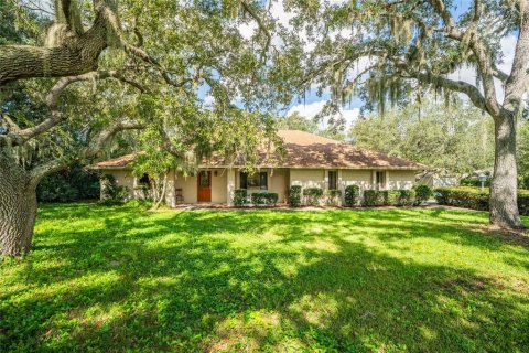 House in Port Orange, Florida 4 bedrooms, 216.56 sq.m. № 1883409 - photo 1