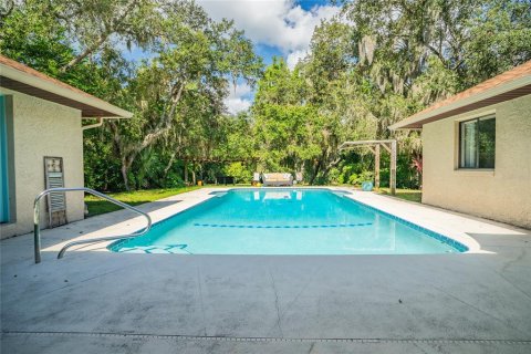 House in Port Orange, Florida 4 bedrooms, 216.56 sq.m. № 1883409 - photo 2