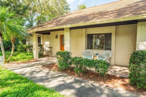 House in Port Orange, Florida 4 bedrooms, 216.56 sq.m. № 1883409 - photo 4