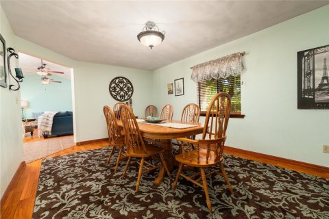 House in Port Orange, Florida 4 bedrooms, 216.56 sq.m. № 1883409 - photo 15