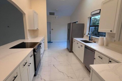 Villa ou maison à Lauderhill, Floride 3 chambres, 200.76 m2 № 2427874