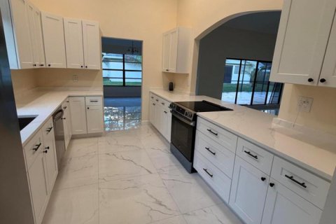 Villa ou maison à vendre à Lauderhill, Floride: 3 chambres, 200.76 m2 № 2427874 - photo 2