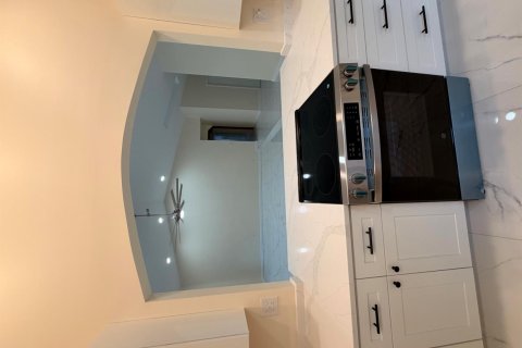 Villa ou maison à vendre à Lauderhill, Floride: 3 chambres, 200.76 m2 № 2427874 - photo 3