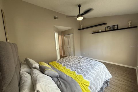Townhouse in Temple Terrace, Florida 2 bedrooms, 108.7 sq.m. № 2406908 - photo 16