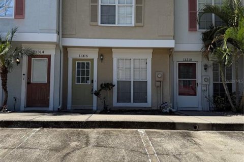Touwnhouse à Temple Terrace, Floride 2 chambres, 108.7 m2 № 2406908