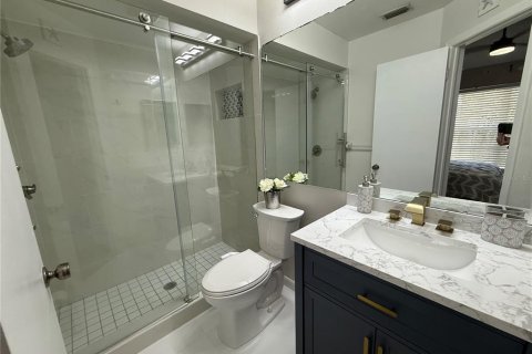 Townhouse in Temple Terrace, Florida 2 bedrooms, 108.7 sq.m. № 2406908 - photo 14