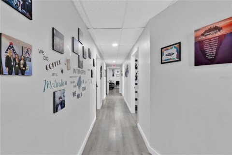 Propiedad comercial en alquiler en Orlando, Florida, 131.55 m2 № 1686904 - foto 21