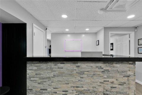 Propiedad comercial en alquiler en Orlando, Florida, 131.55 m2 № 1686904 - foto 6