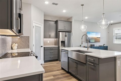 Casa en venta en Clermont, Florida, 4 dormitorios, 186.27 m2 № 2385877 - foto 12