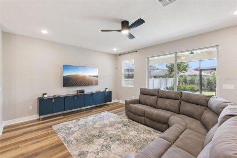 Casa en venta en Clermont, Florida, 4 dormitorios, 186.27 m2 № 2385877 - foto 5