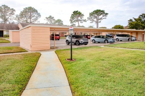 Villa ou maison à vendre à New Port Richey, Floride: 2 chambres, 123.19 m2 № 1733835 - photo 21
