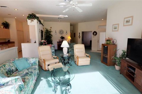 House in Punta Gorda, Florida 3 bedrooms, 159.7 sq.m. № 950610 - photo 12