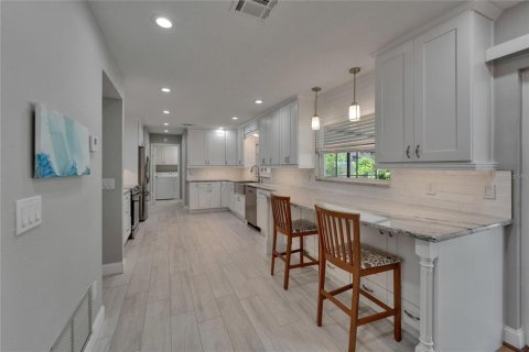 Villa ou maison à vendre à Temple Terrace, Floride: 3 chambres, 170.57 m2 № 1659182 - photo 10