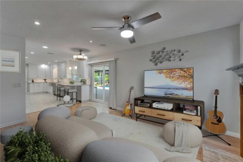 Villa ou maison à vendre à Temple Terrace, Floride: 3 chambres, 170.57 m2 № 1659182 - photo 9