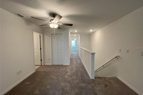 Townhouse in San Antonio, Florida 3 bedrooms, 166.02 sq.m. № 1915324 - photo 9