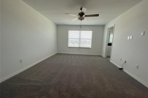 Townhouse in San Antonio, Florida 3 bedrooms, 166.02 sq.m. № 1915324 - photo 10
