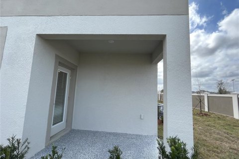 Townhouse in San Antonio, Florida 3 bedrooms, 166.02 sq.m. № 1915324 - photo 18