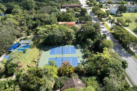 Купить кондоминиум в Дирфилд-Бич, Флорида 2 спальни, 120.77м2, № 2045113 - фото 26