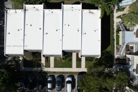 Купить кондоминиум в Дирфилд-Бич, Флорида 2 спальни, 120.77м2, № 2045113 - фото 27