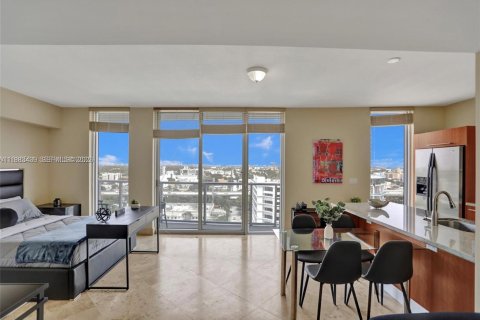 Condominio en alquiler en Miami, Florida, 53.88 m2 № 2050230 - foto 6
