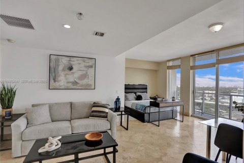 Condominio en alquiler en Miami, Florida, 53.88 m2 № 2050230 - foto 29