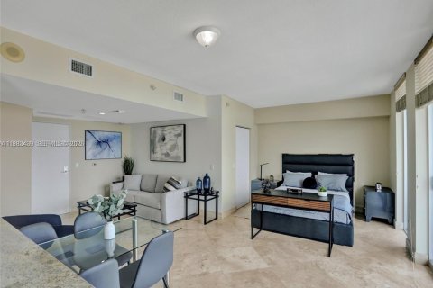Condominio en alquiler en Miami, Florida, 53.88 m2 № 2050230 - foto 9