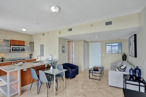 Condominio en alquiler en Miami, Florida, 53.88 m2 № 2050230 - foto 11