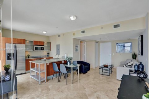 Condominio en alquiler en Miami, Florida, 53.88 m2 № 2050230 - foto 30