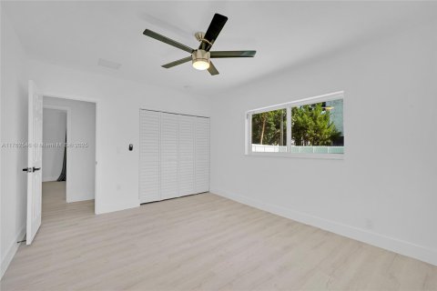 Casa en venta en Hollywood, Florida, 4 dormitorios, 158.31 m2 № 1861117 - foto 17