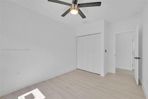 Casa en venta en Hollywood, Florida, 4 dormitorios, 158.31 m2 № 1861117 - foto 15
