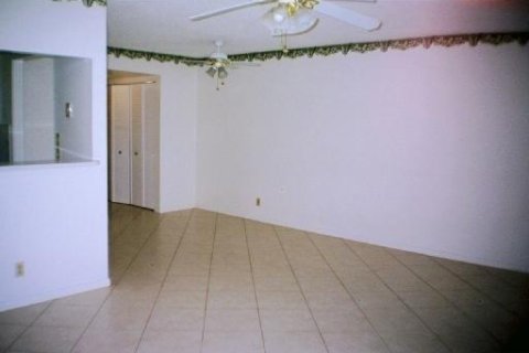 Condo à West Palm Beach, Floride, 1 chambre  № 2246959