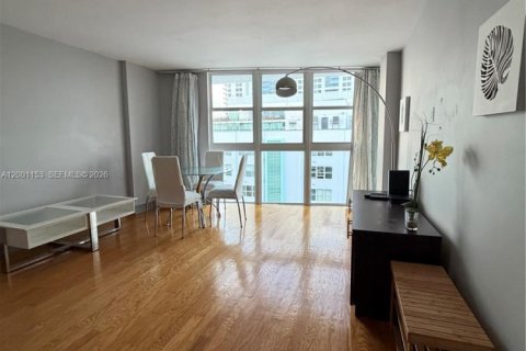 Copropriété à louer à Miami Beach, Floride: 1 chambre, 69.68 m2 № 2065351 - photo 5