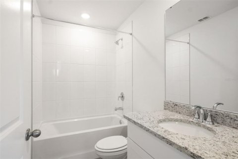 Casa en venta en Zephyrhills, Florida, 3 dormitorios, 182.46 m2 № 1791502 - foto 22