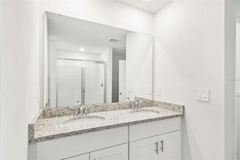 Casa en venta en Zephyrhills, Florida, 3 dormitorios, 182.46 m2 № 1791502 - foto 9