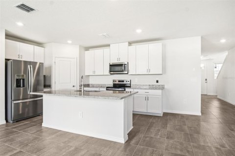 Casa en venta en Zephyrhills, Florida, 3 dormitorios, 182.46 m2 № 1791502 - foto 2
