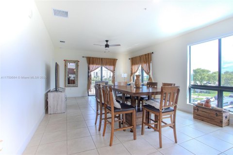 Condo in Doral, Florida, 3 bedrooms in URBANA  № 1863933 - photo 13