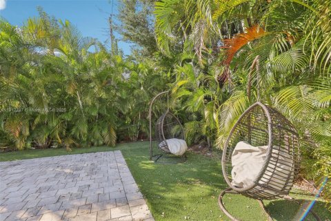 Купить виллу или дом в Майами-Шорс, Флорида 3 спальни, 119.01м2, № 1973631 - фото 30