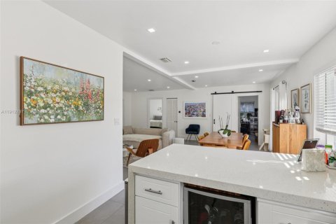 Купить виллу или дом в Майами-Шорс, Флорида 3 спальни, 119.01м2, № 1973631 - фото 10