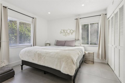 Купить виллу или дом в Майами-Шорс, Флорида 3 спальни, 119.01м2, № 1973631 - фото 12