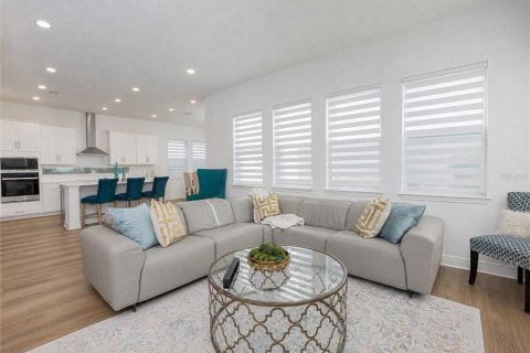 Villa ou maison à vendre à Orlando, Floride: 5 chambres, 318.19 m2 № 2354306 - photo 9