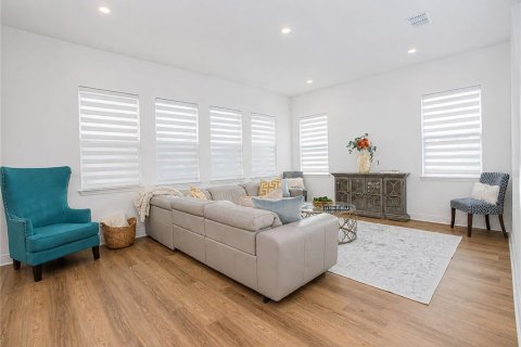 Villa ou maison à vendre à Orlando, Floride: 5 chambres, 318.19 m2 № 2354306 - photo 10