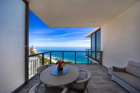 Condo in Bal Harbour, Florida, 2 bedrooms  № 1715861 - photo 8