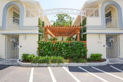 Apartamento en alquiler en Tampa, Florida, 2 dormitorios, 92.9 m2 № 1904149 - foto 1