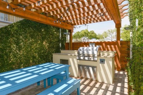Apartamento en alquiler en Tampa, Florida, 2 dormitorios, 92.9 m2 № 1904149 - foto 9