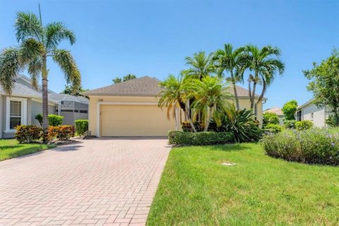 House in Englewood, Florida 3 bedrooms, 210.98 sq.m. № 1916563 - photo 2