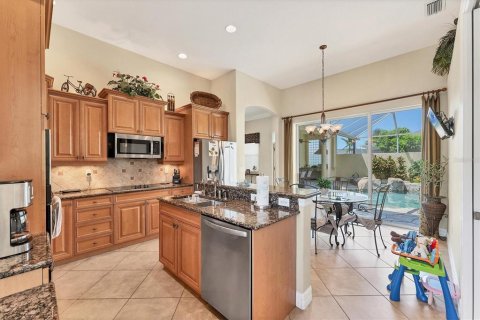 House in Englewood, Florida 3 bedrooms, 210.98 sq.m. № 1916563 - photo 11