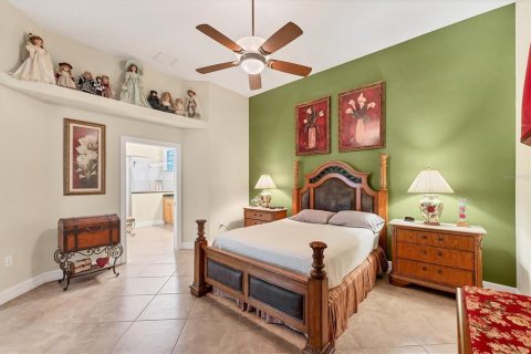 House in Englewood, Florida 3 bedrooms, 210.98 sq.m. № 1916563 - photo 17
