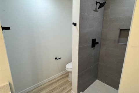 Снять в аренду виллу или дом в Инвернесс, Флорида 5 комнат, 114.46м2, № 1908286 - фото 9