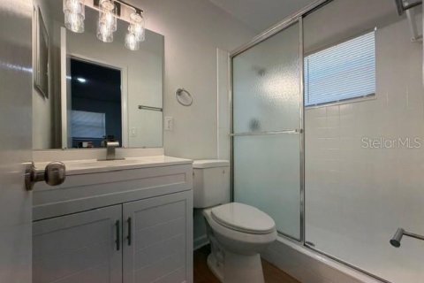 House in Lake Wales, Florida 2 bedrooms, 93.46 sq.m. № 2114558 - photo 5