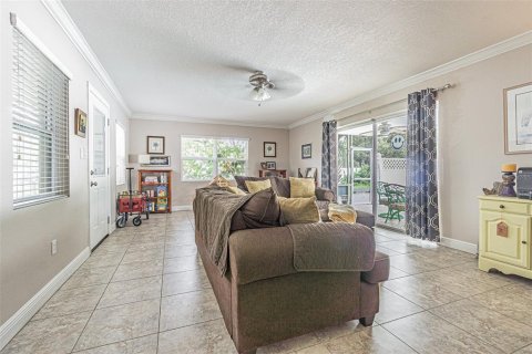 House in Tarpon Springs, Florida 4 bedrooms, 217.86 sq.m. № 2124912 - photo 29